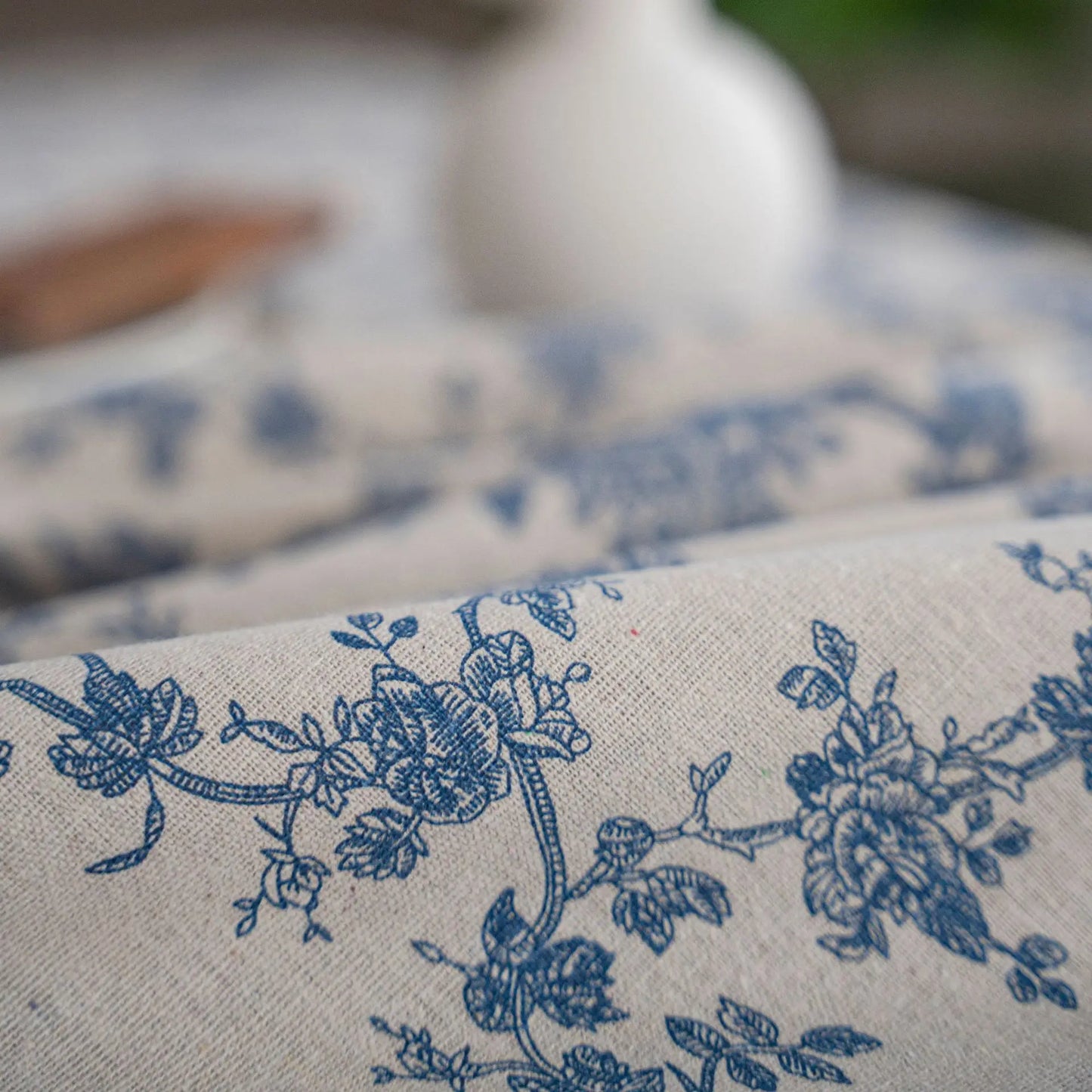 Rectangle Table Cloth Tassel Wrinkle Free Anti-Fading Tablecloths